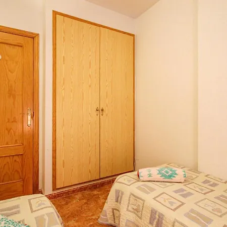 Beautiful In W/ Outdoor Swimming Pool, Outdoor Swimming Pool And 2 Bedrooms Apartment *