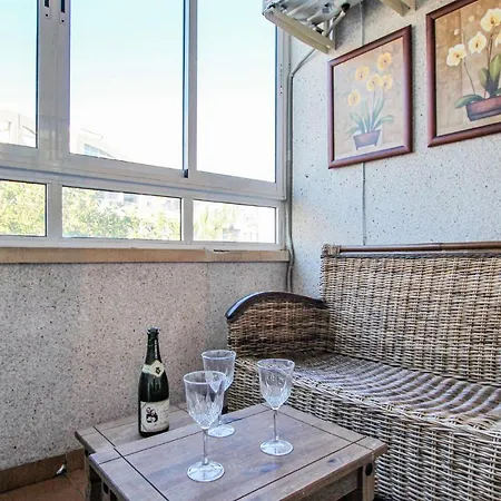 Beautiful In W/ Outdoor Swimming Pool, Outdoor Swimming Pool And 2 Bedrooms Apartment